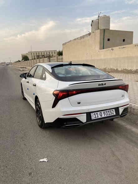 كيا K5 خليجي
الموديل : 2025. (خليجي) . 

المحرك  : 4 سلندر 2500 سي سي GDI.

رقم بغداد

ماشية 17

وكالة شركة اكدال 

المواصفات :

* سقف بانوراما .

* مقعد كهربائي جلد .

* صندوق كهربائي .

* شاشة عدادات الكترونية متصلة .

* بصمة و تشغيل عن بعد . دخول ذكي بدون مفتاح

* التحكم في التكييف و الوسائط لمس . 
  • اوتو هولد
* هاند بريك كهربائي .

* مرايا طي كهربائي .

* حساسات اصطفاف امامية و خلفية .

* مانع انغلاق للعجلات مع نظام الثبات الالكتروني .

* نظام ANDROID AUTO & APPLE CARPLAY .

* أكياس هوائية امامية .

* اطار قياس 215/55R17 .

* حساسات ضغط الاطارات .

* أنظمة قيادة متعددة .

* مكيف خلفي 

وبعد بيها مواصفات

ااسيارة بعدها شركة كفاله من ضربه صبغ وبارد بعدها بفابلون الشركة 

السعر 238 

للاستفسار مراسله او اتصال***********
