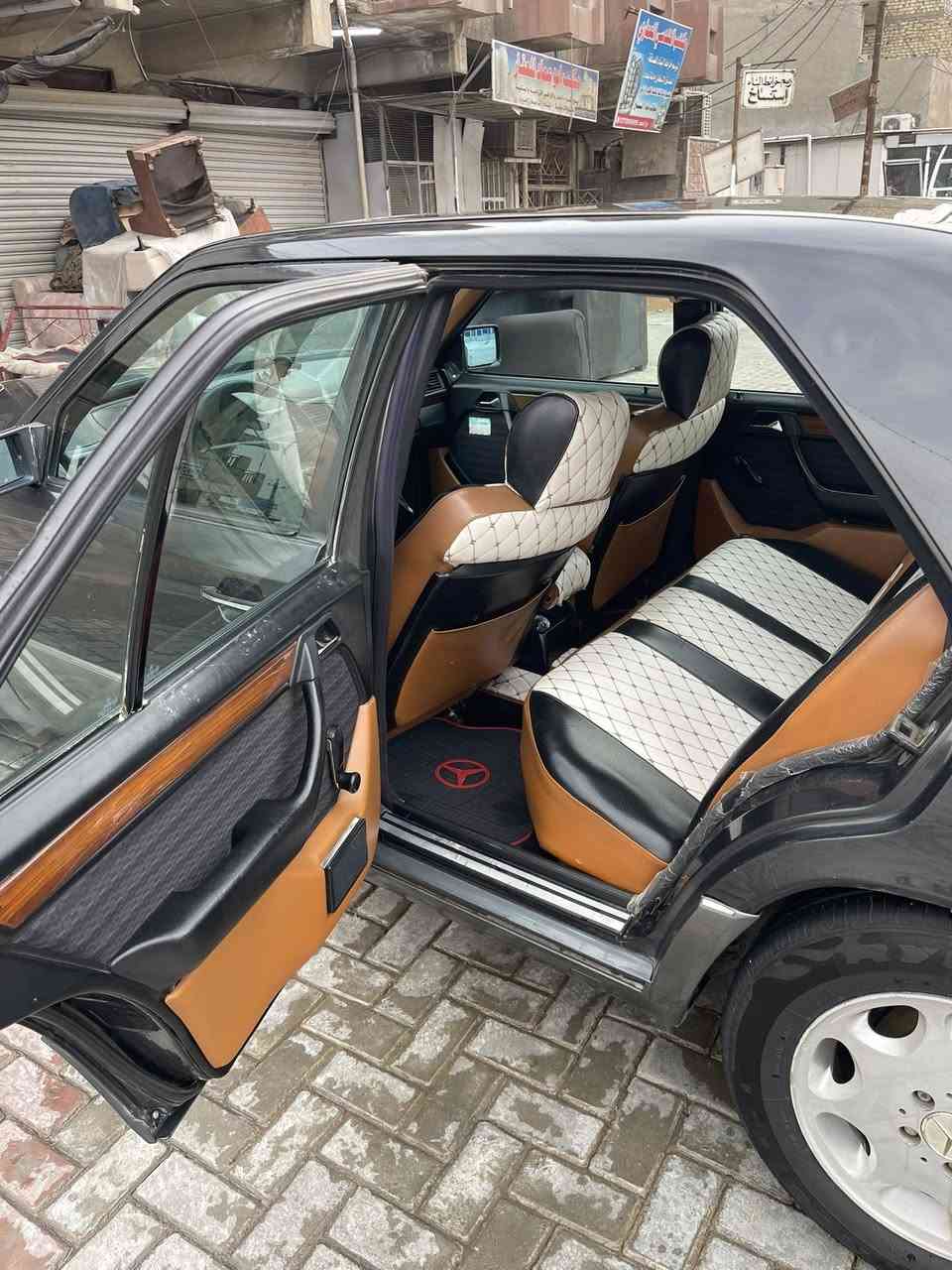 السلام عليكم ورحمة الله وبركاته
للبيع مارسدس دب 300s. موديل1992
مكينه وكبير بطه جديدات 
مكينه مكفوله من تنقيص والتبخير 
حداديه  وره وكدام جديدات 
سياره مكفوله من الضربه والشواصي بلاديات 
كهربايئيات كلها شغاله كجات كلها شغاله سياره ما ناقصه لو برغي 
ملاحظه سياره مصبوغه للجماليه 
قواعد دبلات اصليات 
سياره مكفوله ترايك وين متريد سياره خير من الله  بالواقع احلى والبلسياقه بعد احلى بهواي 

سياره رقم سليمانيه تحويل شوكت ميعجبك 

السعر 60 وبيها مجال بسيط 
للاستفسار ***********
اسف على الاطاله ودمتم سالمين🌹
