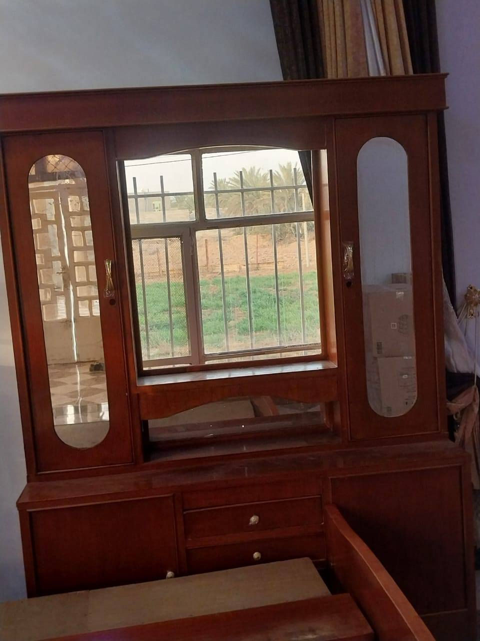 غرفه للبيع ***********
