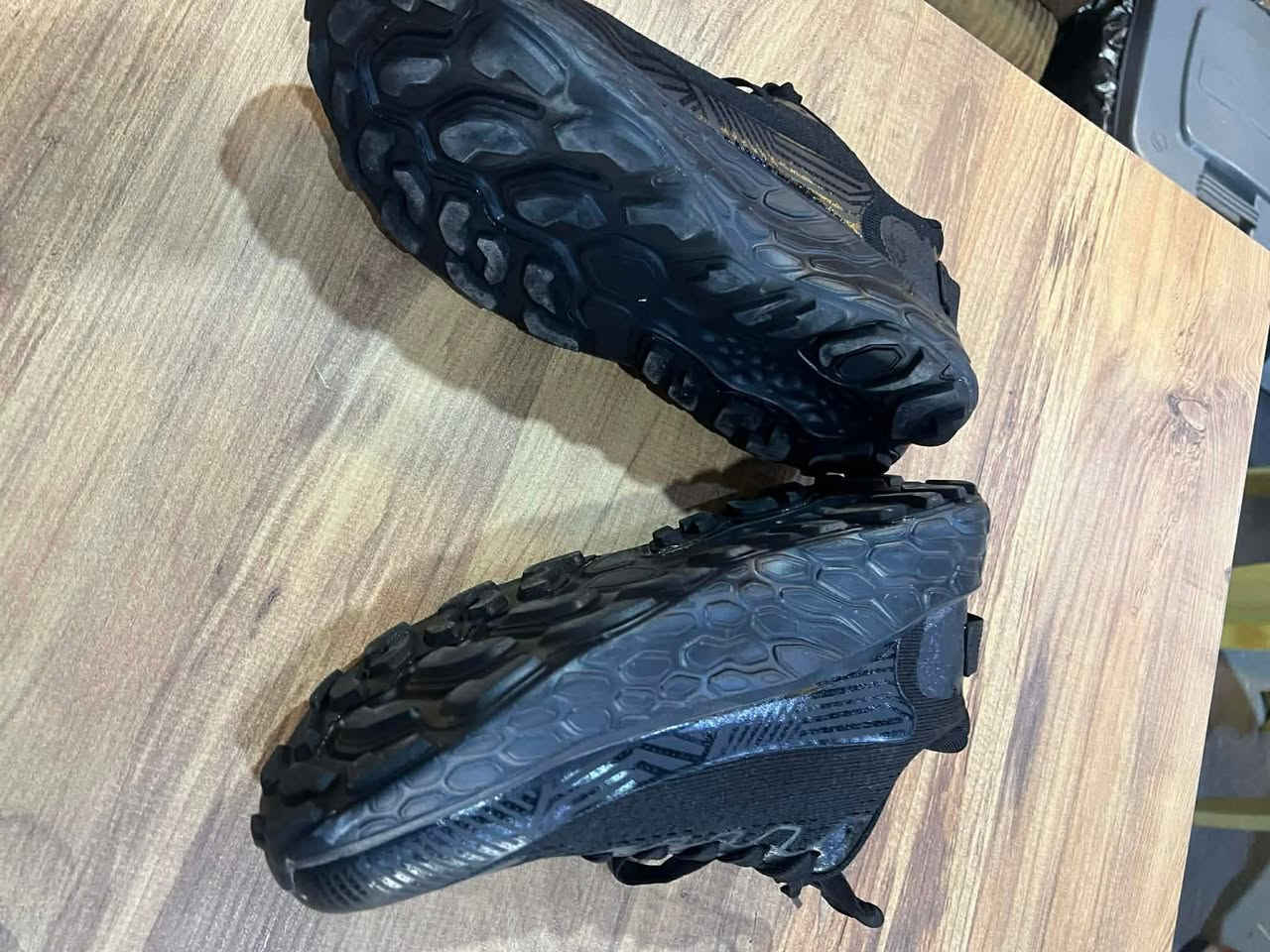 قطعة على 25 الف على اول تم قبل ما يطلع مندوب
ثنينهم قياس 44 
توصيل 5


**إذا كنت صاحب هذا الإعلان وتريد حذفه لأي سبب، رجاءا أرسل رسالة إلى الدعم الفني**