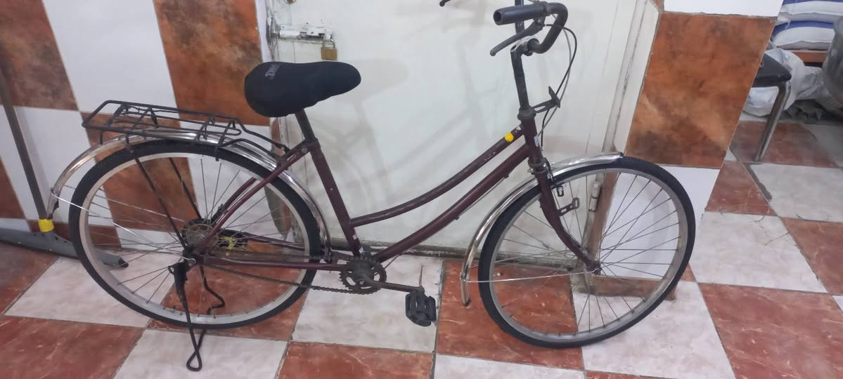 السلام عليكم 
بايسكل بآلة بناتي حجم ٢٦لون كرزي باقي التفاصيل في أول صورة اخوان


**إذا كنت صاحب هذا الإعلان وتريد حذفه لأي سبب، رجاءا أرسل رسالة إلى الدعم الفني**