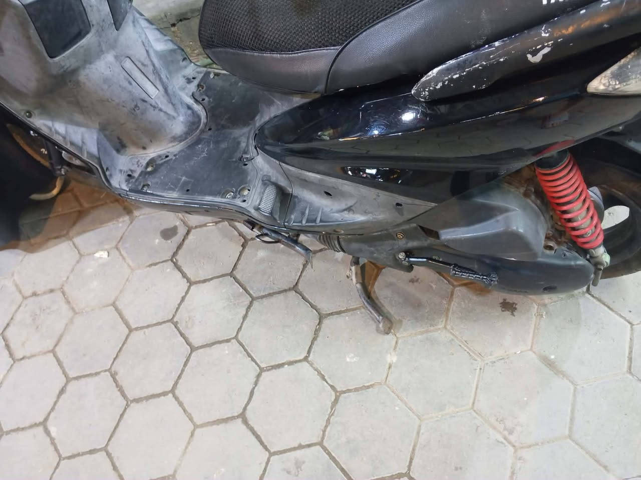 سلام عليكم عدي دراجه سكنس نثيه للبيع السعر خاص او الاتصال على رقم ***********💁🏼‍♂️
