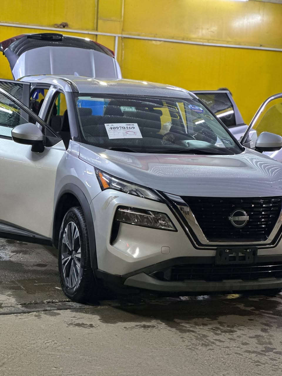 نيسان روج ٢٠٢٣ مواصفات sv
حساسات خلفيه 
كاميرا خلفيه 
كشن السائق كهربا 
رادار امامي خلفي جانبي  
ضرر باب فقط ضرر جانبي بجم كبس  
موضح بالصور 
السياره بدون شاصي بدون ارباك  بدون دواخل 
مكاني كركوك 
محرك ٣ سلندر

السعر ١٦٥ وبي مجال

كاتي تترقم محافضات شماليه 
***********

كركوك
