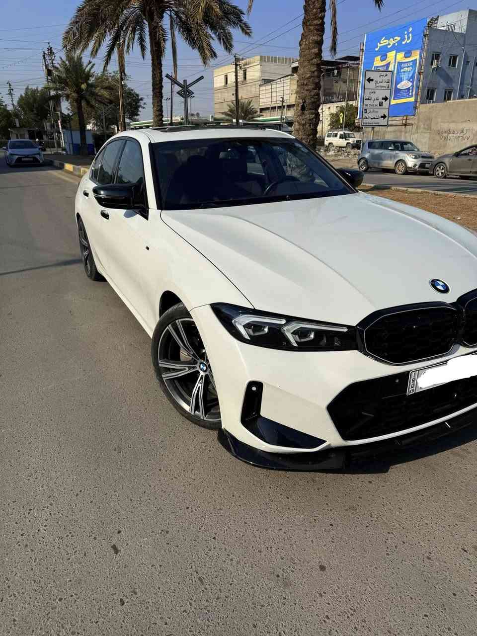 السلام عليكم
بي إم دبليو الفئة الثالثة 330i M Kit M

لوحات دهوك، المواصفات كاملة، سنة ا

ما شاء الله، بحالة ممتازة وجديدة

رقم الشاسيه: 3mw5r1j0318b46383

الفئة: 330 - الفئة، الموديل: 2020

المحرك: 4 أسطوانات سعة 2.0 لتر تون بور تيربو 250

ناقل الحركة: أوتوماتيكي 8 سرعات، المسافة المقطوعة:65 

حادث السيارة بابين وجاملغ جهة السايق فقط موضح بصور
المواصفات:

دفع ثنائي

مجموعة M كاملة

حساسات 360 درجة

عجلات مقاس 19 بوصة

عدادات إلكترونية

سيارة قابلة للسحب

مصابيح أمامية - LED رقمية - زينون أضواء

دخول بدون مفتاح

شحن لاسلكي

رادار تحذير من الاصطدام الأمامي

رادار انحراف المسار

ذاكرة تخزين

وميزات قياسية أخرى

السيارة بهيكل المصنع الأصلي بالكامل

السعر :  240 ورقة وبي مجال شي بسيط 

غير متصل بالإنترنت اتصال ***********
