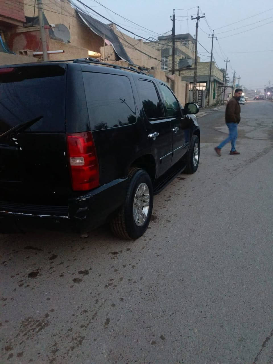 السلام عليكم تاهوو موديل 2008 بدون رقم ادوات مكفوله من السرقه والعشائر فقط بدون كصه مكينه وكير خير من الله ماناقصها شي السعر 90 وبيها مجال مكاني بغداد الاتصال ***********
