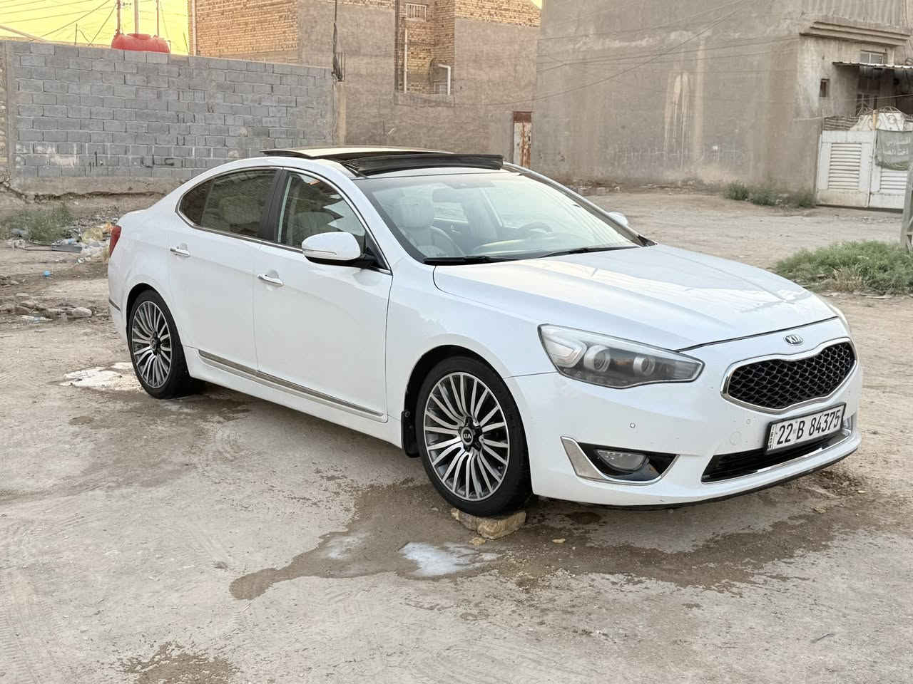 السلام عليكم كاتنزه 2015 VIP فول واحد عله واحد خليجي مكينه6سلندر سياره بلكارتون كير مكينه حداده تبريد تخم تاير  شركه تراي زيرو شرط  سياره مفوله موصفات بنرامه تبريد ٣ قطع كشنات جلد تبريد تدفئه ستيرن تبريد تدفئه  كلاصات حار بارد سايد بريك دكمه  ستيرن وكشن خزن  برده خلفيه  اليتات متحرك زنون يعمي  مري شفط  وهواي هواي سوالف بعد   رقم اربيل تحويل وكاله بلشرط  سياره بيها رشات صبغ بدون حادث بدون فتح  صبغها مكشر وبيها رشات. صفاح شرط موس لا راوج ولا تعمير  البيع او امراوس سعرها ١٠٩ مكاني حله ابو غرق.  رقمي ***********
