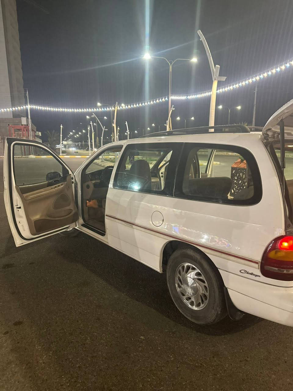 سلام عليكم
فورد وند ستار موديل 95ارقام بغداد كلها بلاديه شرط التحويل المكان الفلوجه السعر 45ورقه وبيها مجال ***********واتساب
