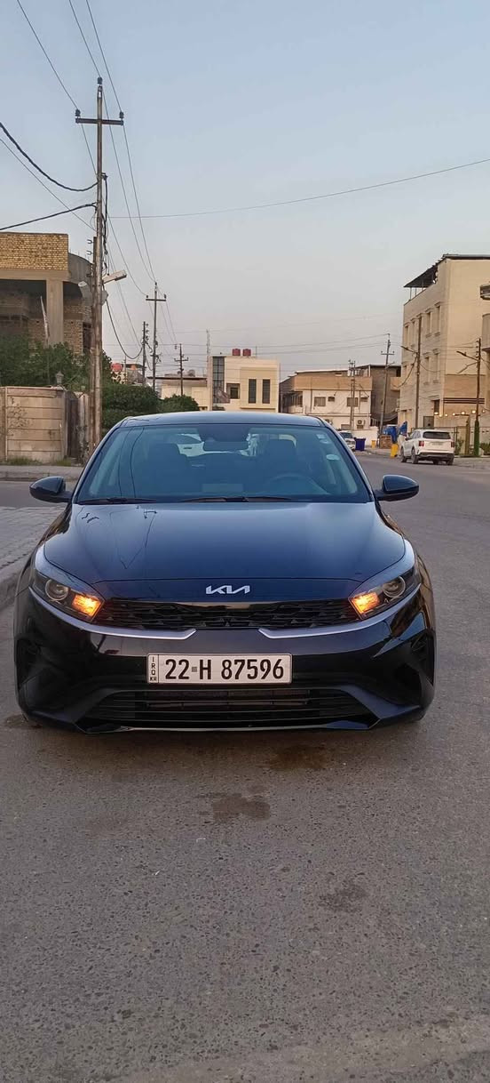 السلام عليكم كيا فورتي وارد امريكي مديل ٢٠٢٢ رقم اربيل  سنويه ورقم جديد حادثه دعاميه الخلفيه  وخسفه بلقبق جنطه علا وضعه مامصلحه  بدون ايرباك سياره جديده بمعنه الكلمه مابيه اي نقص وكاله بسمي ماشيه ٣٢ مايل مكينه ٢٠٠٠ دوش رادار امامي توقف ذاتي حديد مسار  شاشه كار بلي ٤ وضعيات قياده  سعر ١٥٥ بيه مجال رقمي *********** اثير *********** البصرة, العراق
