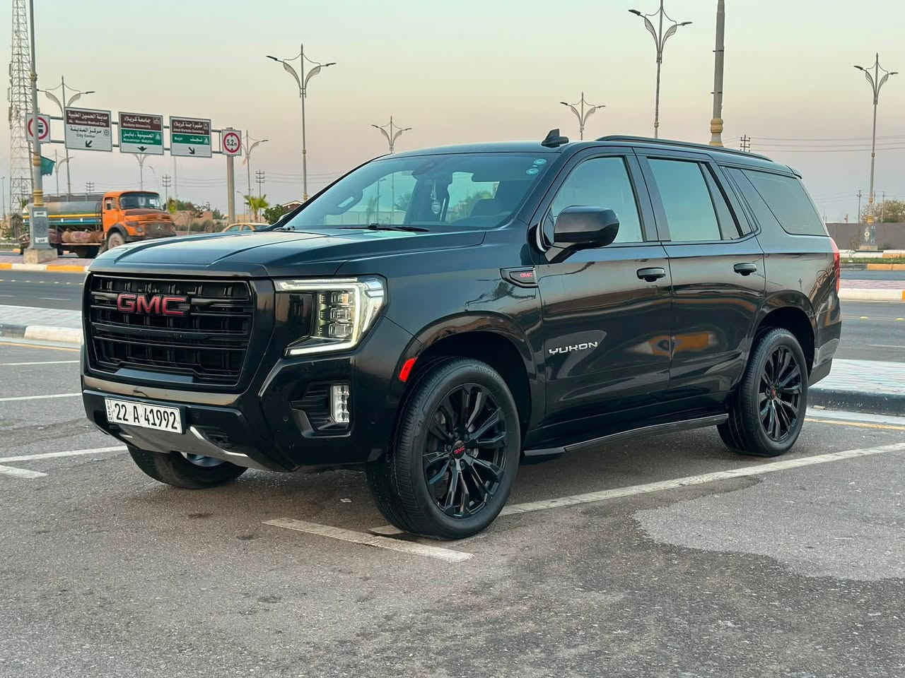 السعر 388
جمسي2021 خليجي  SLE بيه رشه صبغ بين الباب ول جاملغ بدون ضربه وباقي سياره مكفول من لضربه ولصبغ ول تبديل 
للاستفسار ***********
مواصفات رادار جانبي وامامي كشنات جلد ثلاجه شاشه كامره مانع تصادم تحديد مسار وباقي لمواصفات معروفه  مكينه 5300 لمرغوبه شرط بانزين عادي بدون دوانز ماشيه 150 كير ومكينه مكفولات تخم تاير جديد سياره جاهزه وما بيه نقص مكان كربلاء المقدسه
