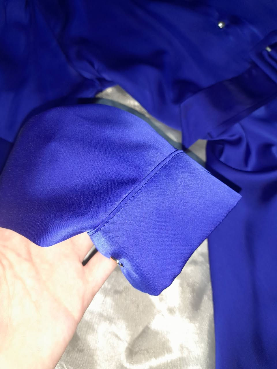 سلام عليكم
بنات عندي هاي الفساتين ملبوسات ع كد الحفلة كل فستان مكتوب قياسة وسعره وعندي توصيل لكل محافظات ب٣الف توصيل


**إذا كنت صاحب هذا الإعلان وتريد حذفه لأي سبب، رجاءا أرسل رسالة إلى الدعم الفني**