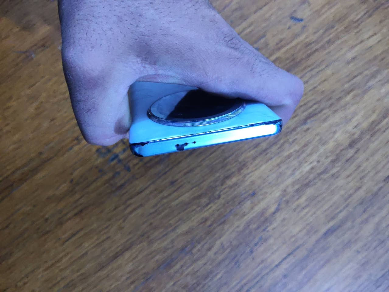 سلام عليكم أجهزة مال بيت نظيفات اثنين X9C عشوائيه 12 وذاكرة 256 و ريلمي 12 برو بلاس ذاكرة 512 معروفه مواصفاتهن مكاني بغداد شراي اتصل او خاص ***********
