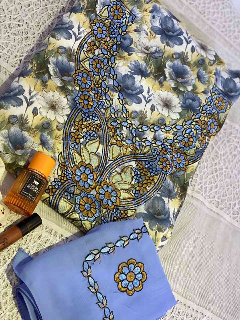 بنات مخاورٓ اماراتيٓ حريرٓ مفصلٓ السعر 17فقط
توصيل بغداد والمحافظات 5الاف فقط 
للحجز والاستفسار ع واتساب او لخاص ***********
