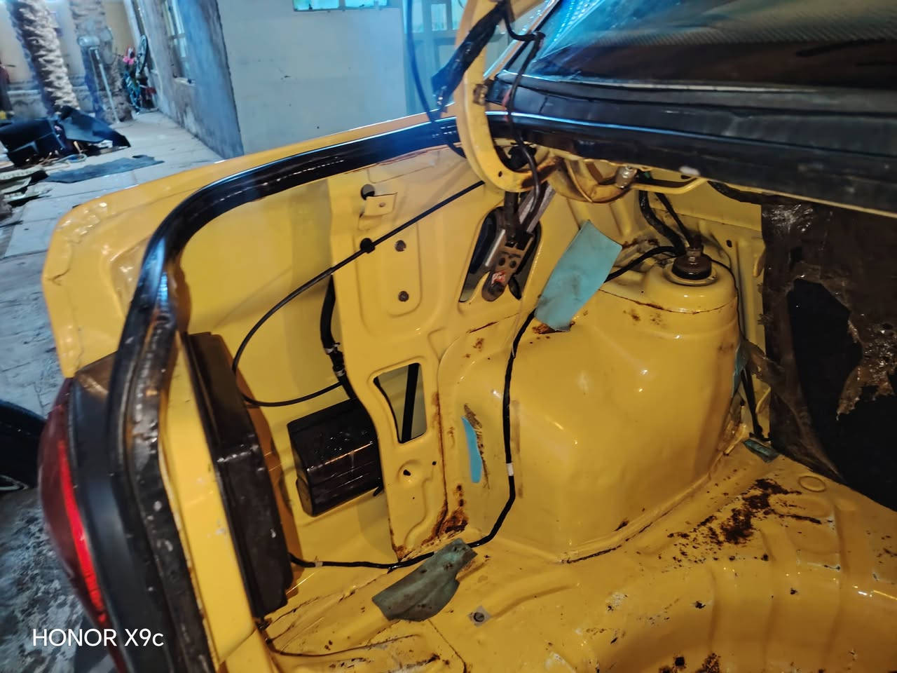 سايبا مديل 15 نجف مشروع وطني
سياره جديده ومكفوله كفاله عامه من الضربه والصبغ والتبديل سنويه ماساقطه 
دواير و شواصي شركه بدون خياس 
مكينه وكير جدد مصفره هيئه وغرامات 
السعر 40 وبيهه مجال للاتصال *********** مكاني النجف
