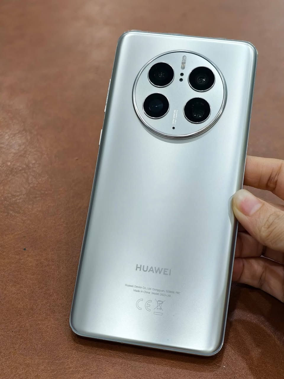 Huawei mate 50 pro 256G ram 8
سلام عليكم هواوي ميت 50 برو شرق اوسط دبل سيم كرت مستعمل قليل بطاريه ١٠٠
بدون ملحقات سعر ٤٥٠ 
بغداد الكماليه ***********
