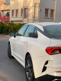 للبيع K5. خليجي نص فول موديل ٢٠٢٣ مكينه 2000 عداد المسافه 94 الف كيلو ...