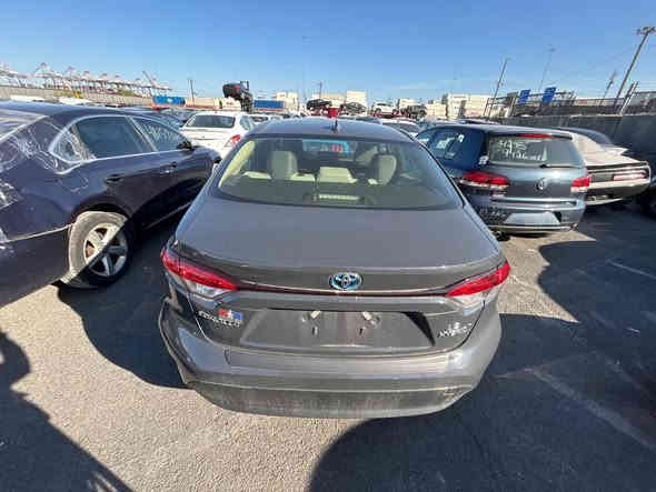 للبيع مديل 24 هايبرد فقط جمرلاغ يصير تعديل بادر بدون ايرباك ماشيه 7 الف وصول جديد شراي اتصل وتدلل. ***********
