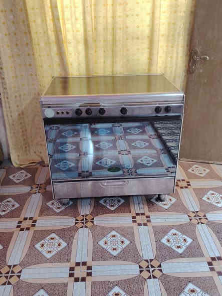 طباخ مصري كريازي الاصلي اخو جديد نضافه فول السعر 325وبي مجال متواجد وتساب ***********
