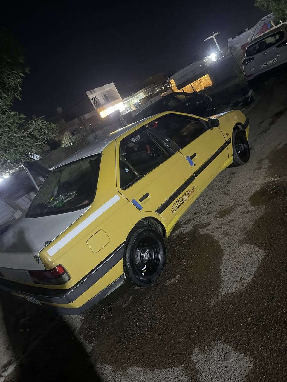 بيجو روى2009
السيارة اوتماتيك
شرط التحويل 
السيارة حلوة
السعر 28 وبيها مجال 
***********
