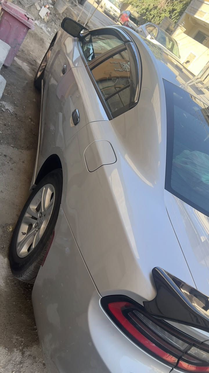 موديل 23 مراوس بتاهو 2021 وفوك
***********
عنوان كرادة
