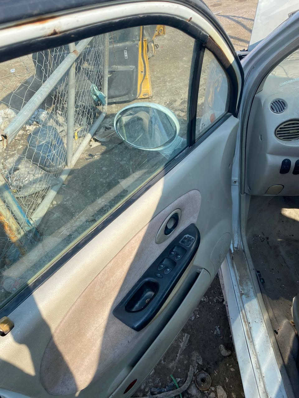 يوجد تفصيخ  كيو كيو  كير مكينه نضاف كير اوتو  بغداد قبل مرور لحسينيه  ***********
