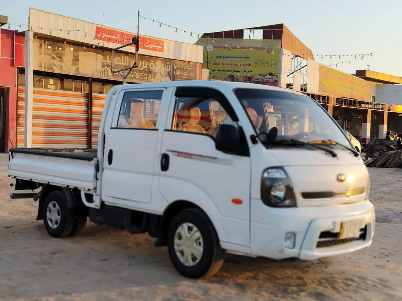 السلام عليكم للبيع او المراوس كيه دبل قماره مسكر موديل 2014 رقم بابل مكينه كير حداديه تخم تاير كله جديد سياره جاهزه من كلشي بيها صبغ بنيد فقط بدون داخل والباقي كفاله السعر 125 المكان بابل الكفل 
***********
