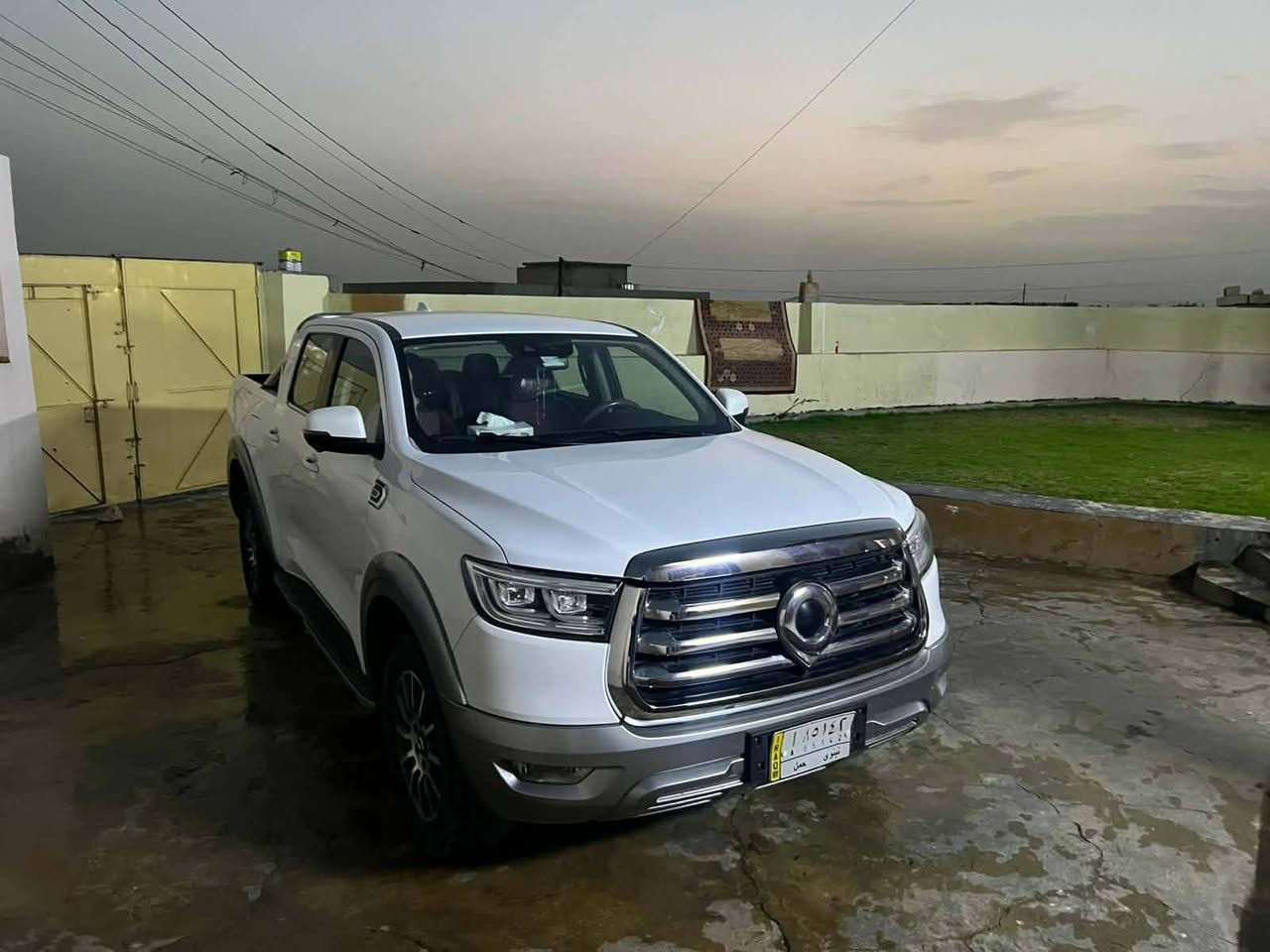 للبيع او مراوس
بيك اب گريت وول باور 2021 
رقم نينوى (  ) تحويل ثاني يوم
اعلى فئة مواصفات ( Luxury 

محرك 4 سلندر حجم 2000 توربو بانزين 196 حصان 
گير اوتوماتيك الماني ZF ( 8 نمر )
السيارة اعلى فئة مواصفات  ( Luxury ) مواصفاتها جداا كثيرة راح اذكر جزء منها ( شاشة كبيرة نڤيكيشن ، ٤ كاميرات ، نقاط عمياء ، رادارات ، حساسات امامي و خلفي ، بصمة ، تشغيل عن بعد ، دفع رباعي دبل اكسل، ديفلوك ، ٣ انظمة قيادة ، تبريد قطعتين ثلج ، كشنات جلد نابا و الامامية كهرباء ، سيمي اوتو بارك ، لايتات عدسات زينون ، اوتو هولد ، درج خلفي، سلايد روف ، شاحن وايرليس، تدفئة كشنات و ستيرن ... الخ )


**إذا كنت صاحب هذا الإعلان وتريد حذفه لأي سبب، رجاءا أرسل رسالة إلى الدعم الفني**