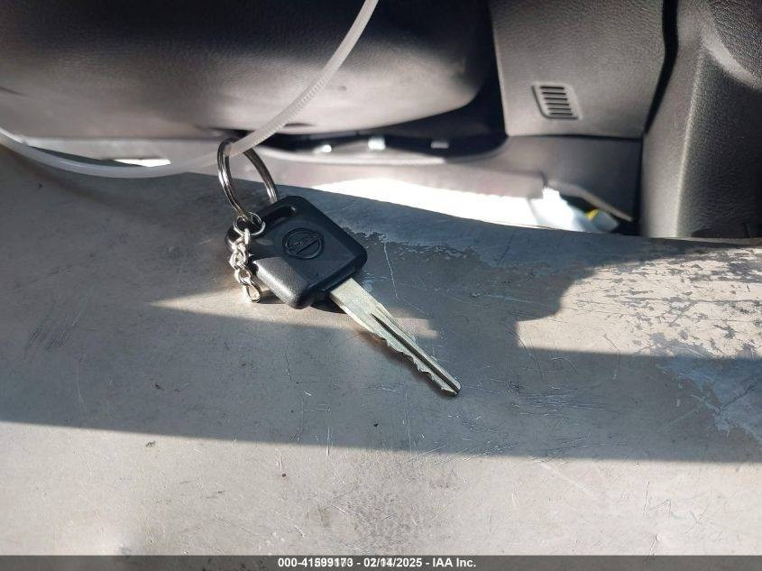 نيسان فيرسا موديل ٢٤ مدفوع كمرك وضريبه سياره خارج الميناء بعدها بحادثه سعره ٩٠ وبيه مجال قليل العنوان البصره العاليه مقابل الأصمعي هاتف *********** سياره حره بدون رقم
