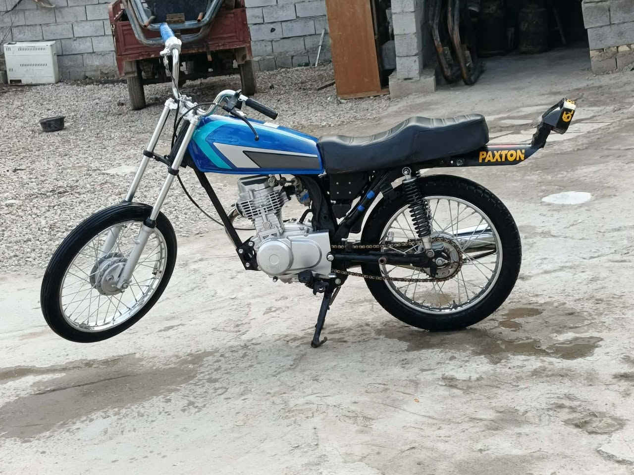 السلام عليكم دراجه بدون للبيع دراجه مكفوله برغي ما مفتوح مكفوله عشاير  السعر 600وببه مجال ***********
