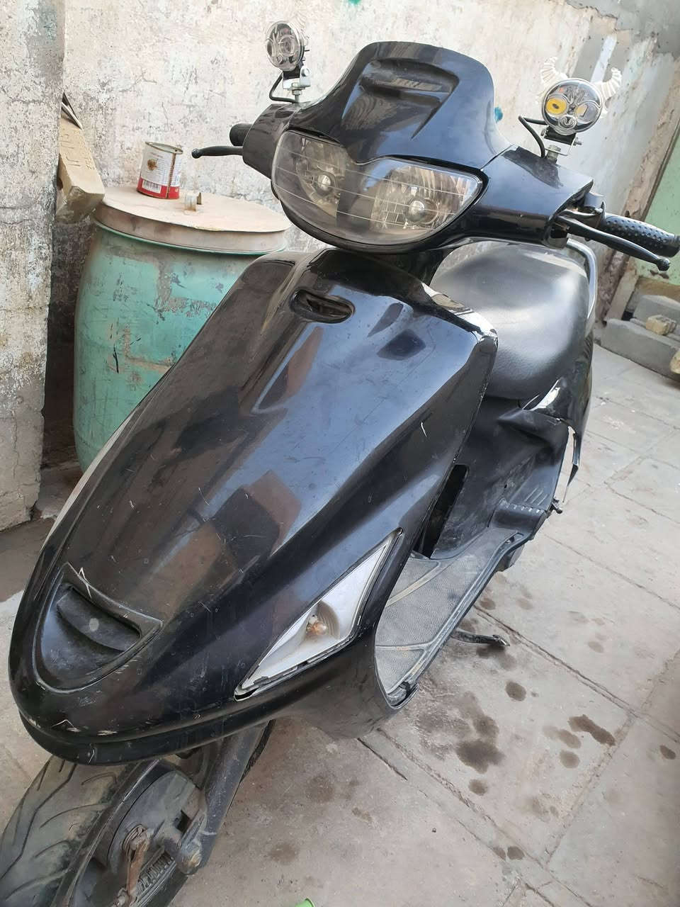 السلام عليكم فراشه للبيع فحل دراجه الله يشهد مادخله تصليح بيها نضوح دهن قليل كلش من القبق السفلي او واشر ما اعرف شغال اشاير بك لايت كلشي شغال ماعده العداد عداد السرعه وشوفت العين  ومرتبه رايدها 350 وبيها مجال للطيبين مكاني نجف حي المكرمه  يرادلها شوي ترتيب ومع العلم مامفتوحه المكينه


**إذا كنت صاحب هذا الإعلان وتريد حذفه لأي سبب، رجاءا أرسل رسالة إلى الدعم الفني**