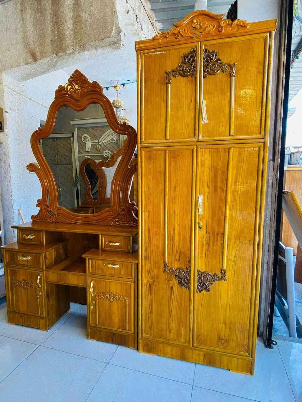 *شغل درجة أولى، خشب زان داخل وخارج، وظهر صاج جرجوبة


**إذا كنت صاحب هذا الإعلان وتريد حذفه لأي سبب، رجاءا أرسل رسالة إلى الدعم الفني**