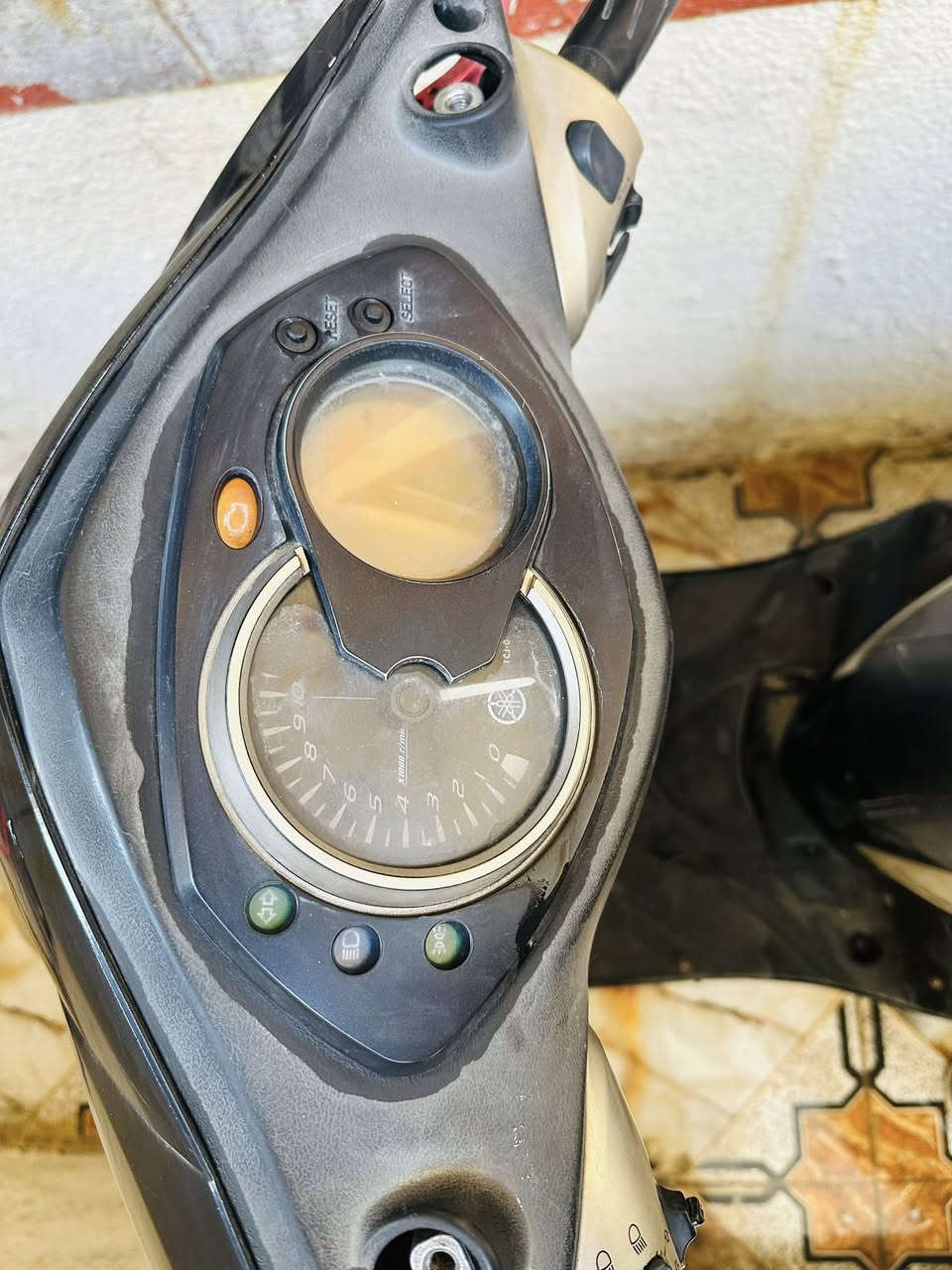 السلام عليكم للبيع سكنس كوري خطين نوزل
دراجه كفراتها مابيها شي لا كشر ولا شي 
بيها بس شويه دخان وشغاله طبيعي وبيها نضح دهن قليل
ابيعلك مكينه كايمه كهربائيات كلها شغاله اشاير شغاله لايتات شغاله سلف شغال السعر 400 وبيها مجال


**إذا كنت صاحب هذا الإعلان وتريد حذفه لأي سبب، رجاءا أرسل رسالة إلى الدعم الفني**