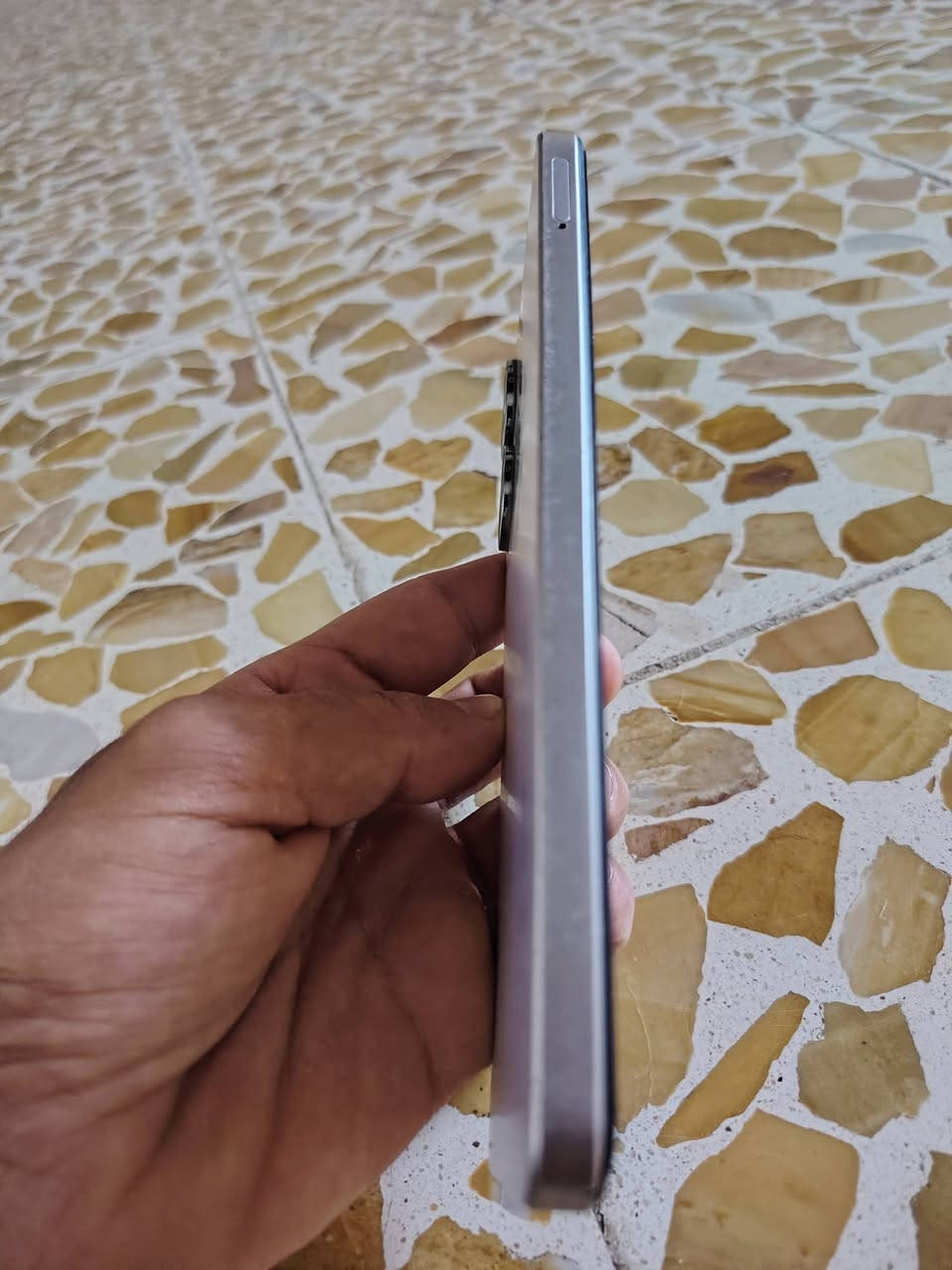 ريلمي c55
ذاكره 256
رام 8+8
الكامره 64
الجهاز مثل ماموضح بلصوره هاي شخطه سوده قدميه مامئثره
متواجد واتساب
***********
***********
سعر 150
