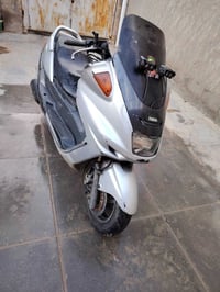 دراجه ماجسته للبيع ٤٥٠ بيها مجال للاستفسار تواصل واتساب 07867976100