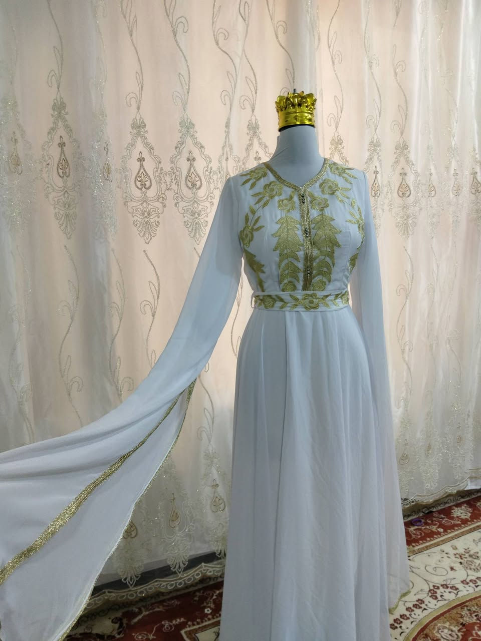 فستان جديد ما ملبوس ولا مره
يلبس قياس 44 /42


**إذا كنت صاحب هذا الإعلان وتريد حذفه لأي سبب، رجاءا أرسل رسالة إلى الدعم الفني**