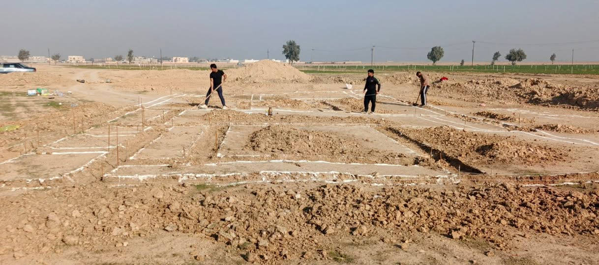 السلام عليكم يوجد
حفر اساس +تسليح+صب اساس
تفليش ارضيه
 صب ارضيه
لبخ بتلو+  فلانكوت
دفن بتلو
انسب الاسعار الاستفسار على هاذ الرقم ***********
