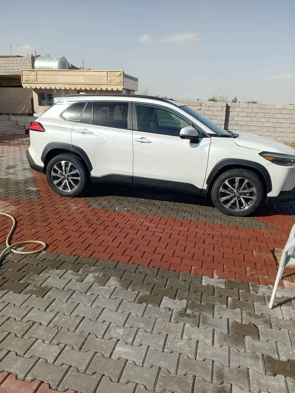 السلام عليكم
كورلا كروس 2023
لون ابيض
مواصفات XLE
بصمه
رادارات جانبيه 
تبريد خلفي
كشانه جلد
هيترات كشانه
كشن كهربائي
شحن وايرليس
السعر 175
وبيها مجال 
الضرر بونيد مبدل بلادي
بدون دواخل
 ماشيه 53الف
منفيس
المكان الزاب قرية اصبيح

للاستفسار الاتصال على***********
