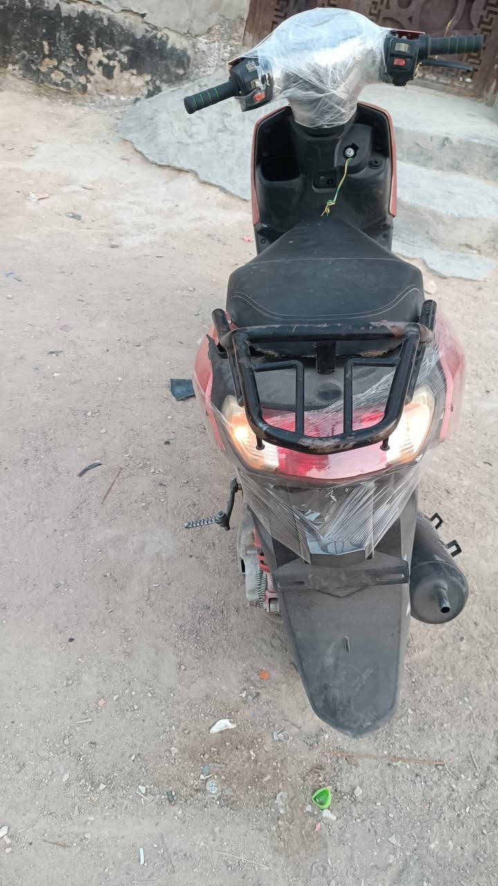 للبيع دراجه مكينة ماكس ياباني دراجه زينة تمشي امرك شغالة هندر واحد يرادلهة ترتيب السعر 100 مكاني كربلاء حي النضال يم المستوصف للتصال *********** متواجد واتساب كذالك
