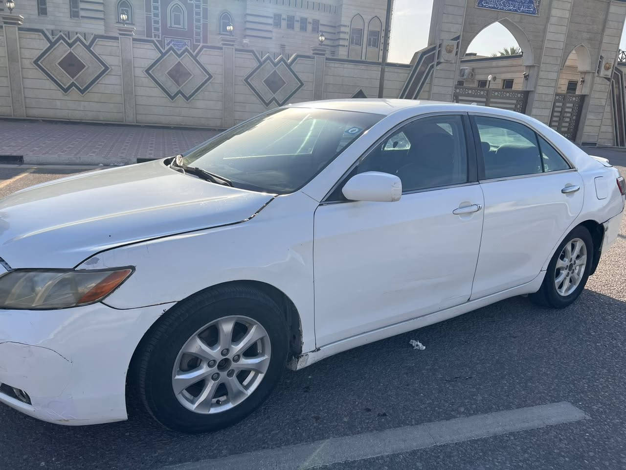 سلام عليكم كامري 2007 رقم بابل مميز باسمي مصبوغه كلها وبيها نواقص من الحداديه وتبريد  سعرها 55 وبيها مجال 
***********
