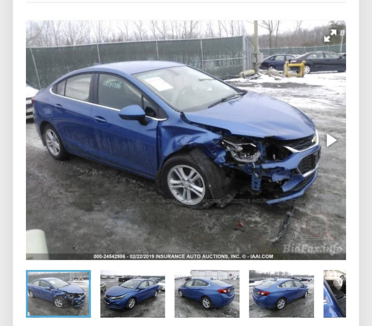 شوفر كروز 2017 1.4t
ماشية 113 الف كيلو 
حادثها موضح بلصور 
وبيها شخط  بلبابين اليمنة 
السعر 95 وبيه مجال 
مكاني بغداد
***********
