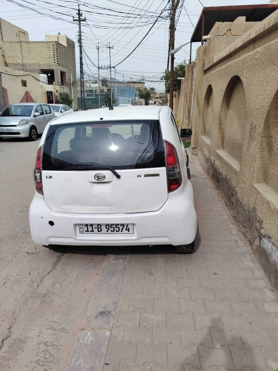 السلام عليكم داهستو ياباني اصل موديل 2007 سياره جاهزه كير اوتو مكينه حداديه تخم تاير شرط التحويل السعر 50 بيه مجال بسيط للاتصال واتساب***********
