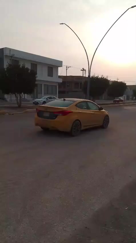 يالله سلام عليكم اوبل فكتر 1800 دوش 93 نفخ كير عادي فتحه سلاي سنتر.لك بيها دوسات ولهلالت صبغ فقط سياره بلاديه  السعر32  وبيها مجال مكاني الفلوجه تحويل ثانيوم ***********
