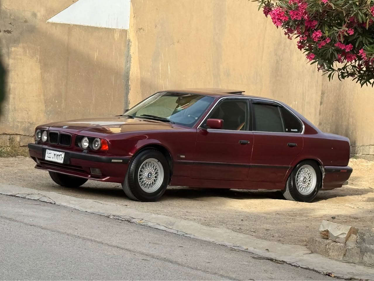 بیئێم 1990    525i.  گێڕ عادی 

.  پێش و پشت کەپس بی دەعم و لیدراوی گیری getdrag قوەتێکی زۆر خۆشی هەیە
 
‎گێڕ مەکینە ئەکسل تەقە و ڕەقە کارەبای کامل کامل بەشەرتو بە زەمان 

‎قەپات مواسەفات تەنها تۆماتیک نیە 

‎سڵایت 
‎٤ جام کارەبا 
‎لایت زینۆ 
ABS 
٤ تایە و ویلی حەسیری لۆکی لەژیرە 

‎. ناو و دەری ناو پاکەتە 
‎کامل گێچەکانی ئیش دەکا 
 
دەعامی بۆ دەعامی بە شەرت و بە زەمان بۆ مەحامەلە تەلەفون 37$گەڵایە مەعامەلەیەکیکەم

*********** السليمانية, العراق

