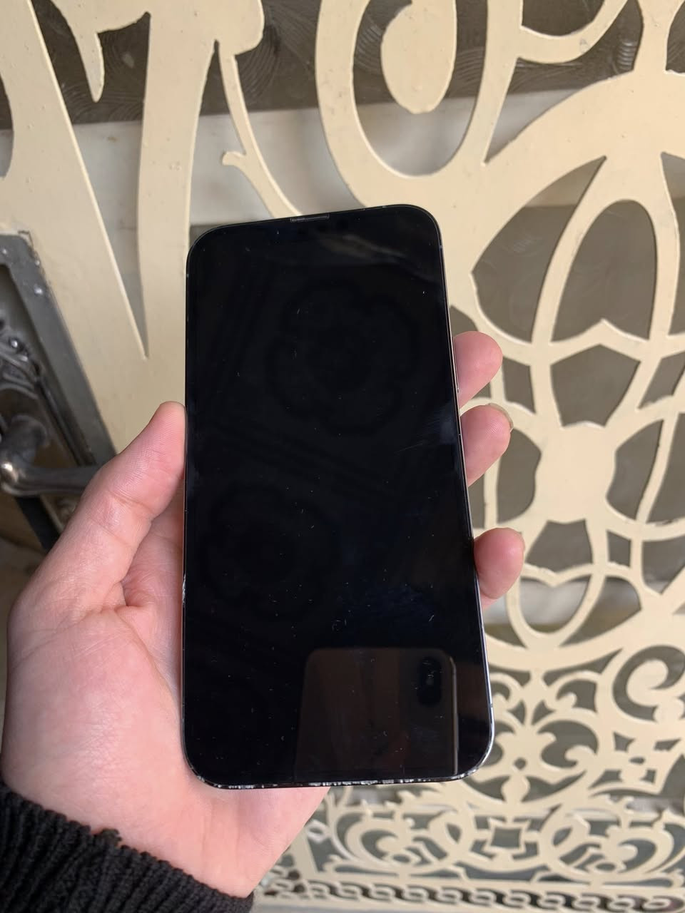 13 بروماكس 512 جهاز كله شغال وتر بروف مسج قطّعه اصليه ابل وضع شركه وكاله بطاريه 95 بلاد السعر 600 قفل شراي خاص بلديات *********** فقط بيع بغداد
