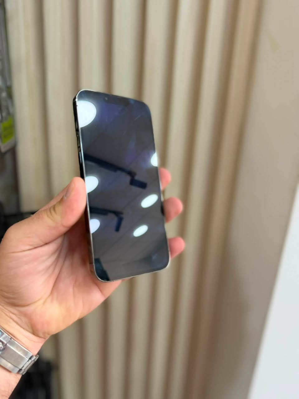 ايفون iPhone 13 Pro Max
256جيجا  🔥
نموذج M   🔥
واتر بروف  🔥
‏الجهاز مش  مفتوح ولا مصلح ولا أي مشكلة🔥
كفاله خطيه من المحل  📄🔥
+ بكج هديه كفر و لزقه و صله و عظمه 20 w🔥
🚚  يتوفر توصيل إلى جميع أنحاء المملكة🔥
📍طبربور تقاطع الاتحاد رياضي مقابل  ‏Number One
و مقابل عيادة دكتور عياس موسئ. اسم المحل  (تيك ماد (TECH MAD))
‏متوفر لدينا جميع أجهزة ال iPhone المستعمل والجديد
التواصل.    :    0797068895
واتس اب   : Wa.me/+962797068895.


**إذا كنت صاحب هذا الإعلان وتريد حذفه لأي سبب، رجاءا أرسل رسالة إلى الدعم الفني**