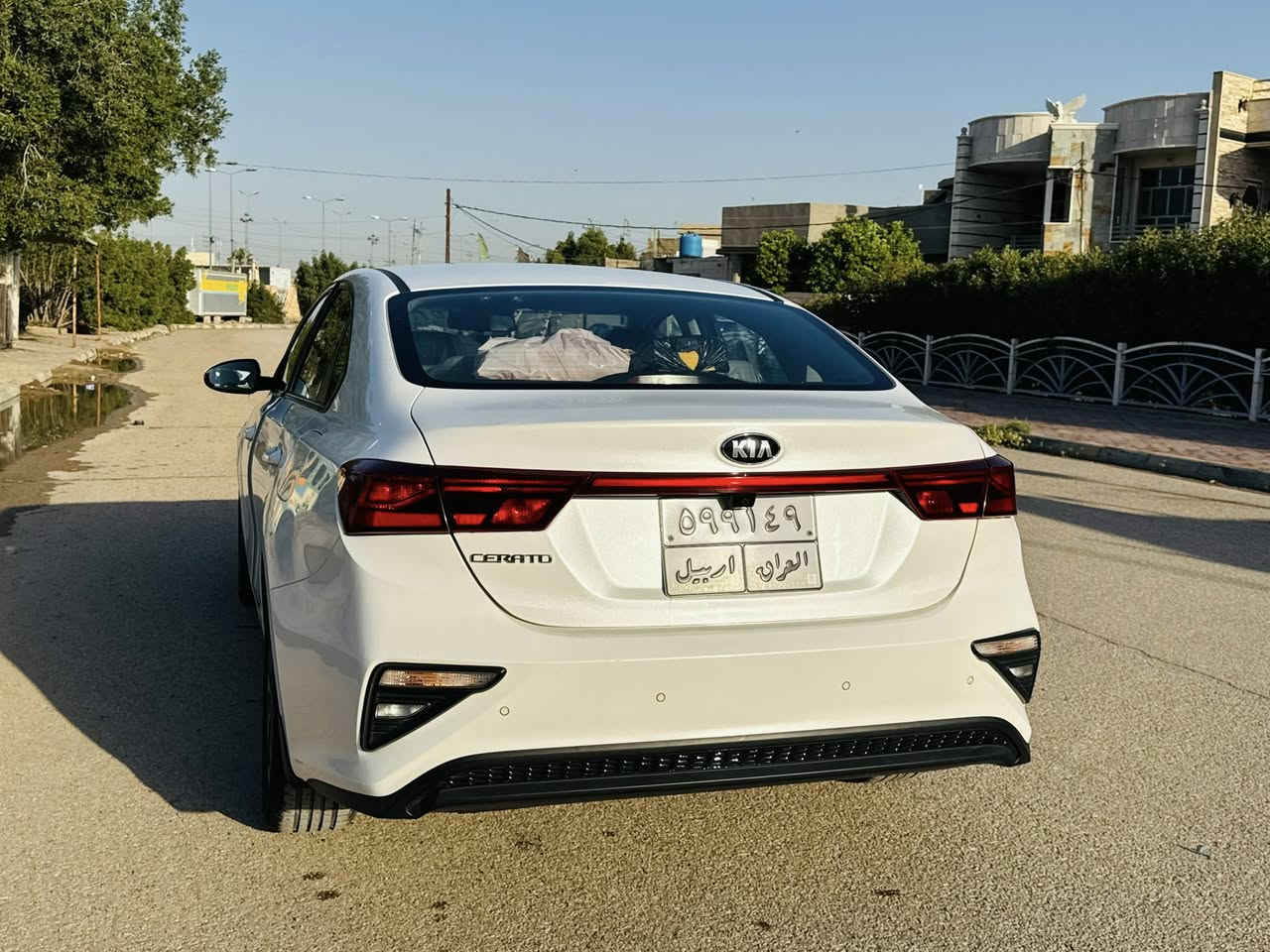 سيراتو 2020 خليجي 
مواصفات 
ويل كب
شاشة و كاميرا 
حساس خلفي 
اشاير بلمري
تبريد قطعتين 
فول تحكم استيرن 
كروز سرعه 
داريف مود 
كفاله عامه ماعاده بارد بسيط  
مكانه واسط العزيزيه
0781 280 8704
السعر 150$
