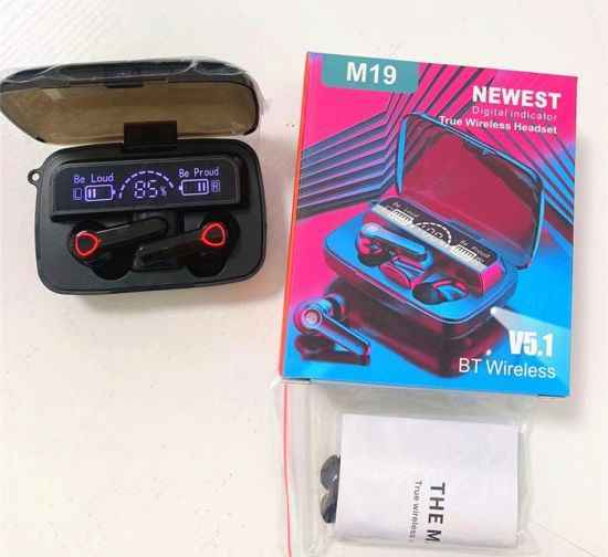 ايربود m19
✅ تعمل السماعة 6 ساعات متواصلة.
✅ يمكن شحن السماعة بالعلبة الخاصة بها من 10 الى 12مرة
✅ مقاومة للمياه والتعرق رائعة جدا للرياضيين.
✅ تعمل باللمس وعازلة للضوضاء بنسبة %98.
✅ تحتوى على بور بنك power Bank سعته 3000 مللي امبير.
✅تستطيع من خلال السماعة شحن الهاتف الخاص بك في حالة الطوارئ
✅ ممتازة للببجي والألعاب بتقنية 8D. 🎮
✅ يمكن اجراء المكالمات بسماعة واحدة.
✅ تشغيل وايقاف وتغيير الموسيقى 🎶
✅ الرد ورفض المكالمات.
✅ تعمل على بعد 10متر من الموبايل.
✅ تحتوي على كشاف (فلاش) طوارئ
✅ تدعم الاندرويد وال IOS
✅ شاشة LED لعرض مستوى شحن الصندوق والسماعات كل واحدة موصل, نينوى


**إذا كنت صاحب هذا الإعلان وتريد حذفه لأي سبب، رجاءا أرسل رسالة إلى الدعم الفني**