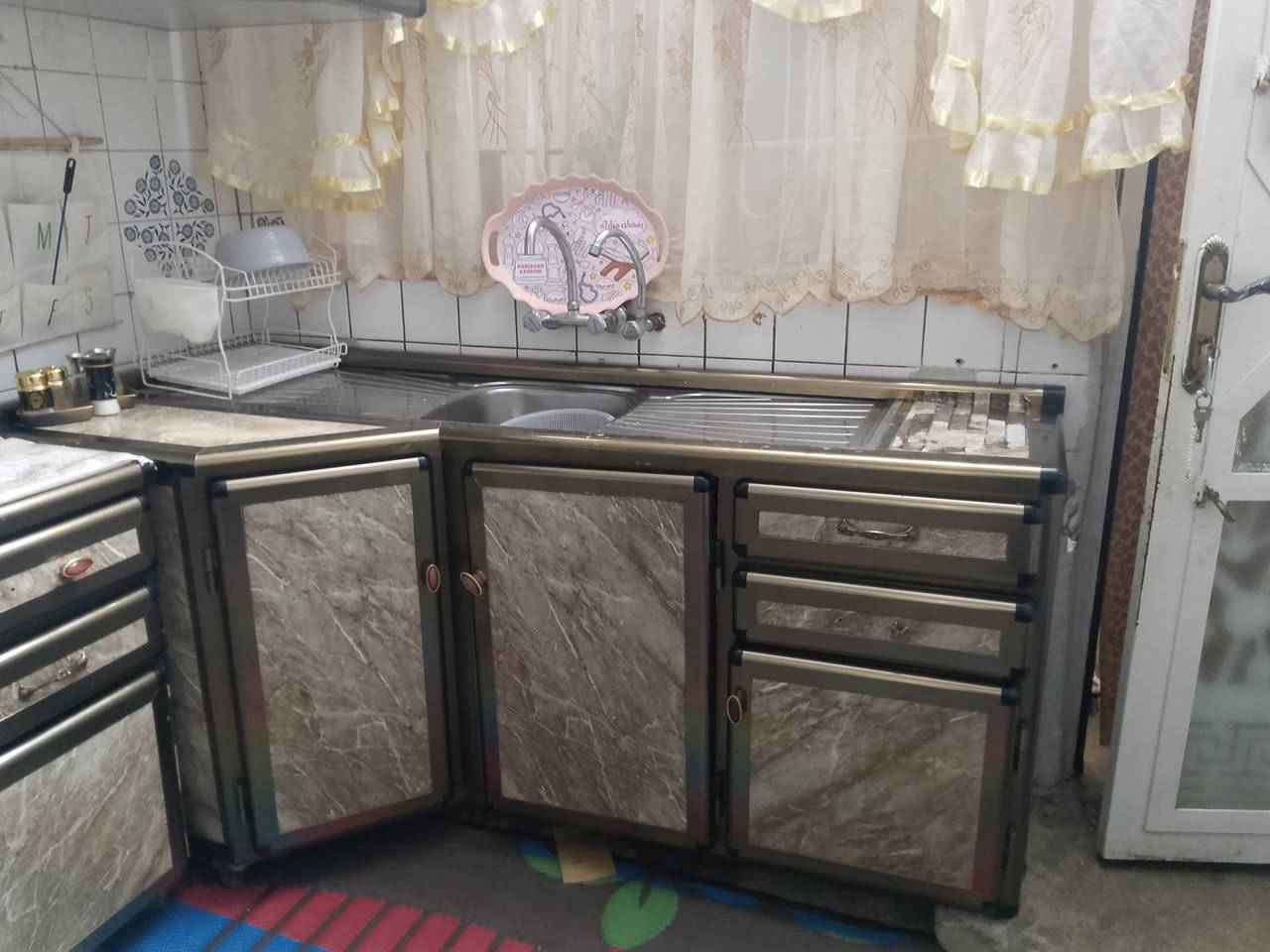 السلام عليكم كوانترللبيع السعر٣٥٠وبي مجال 
للاستفسار على الرقم ***********
