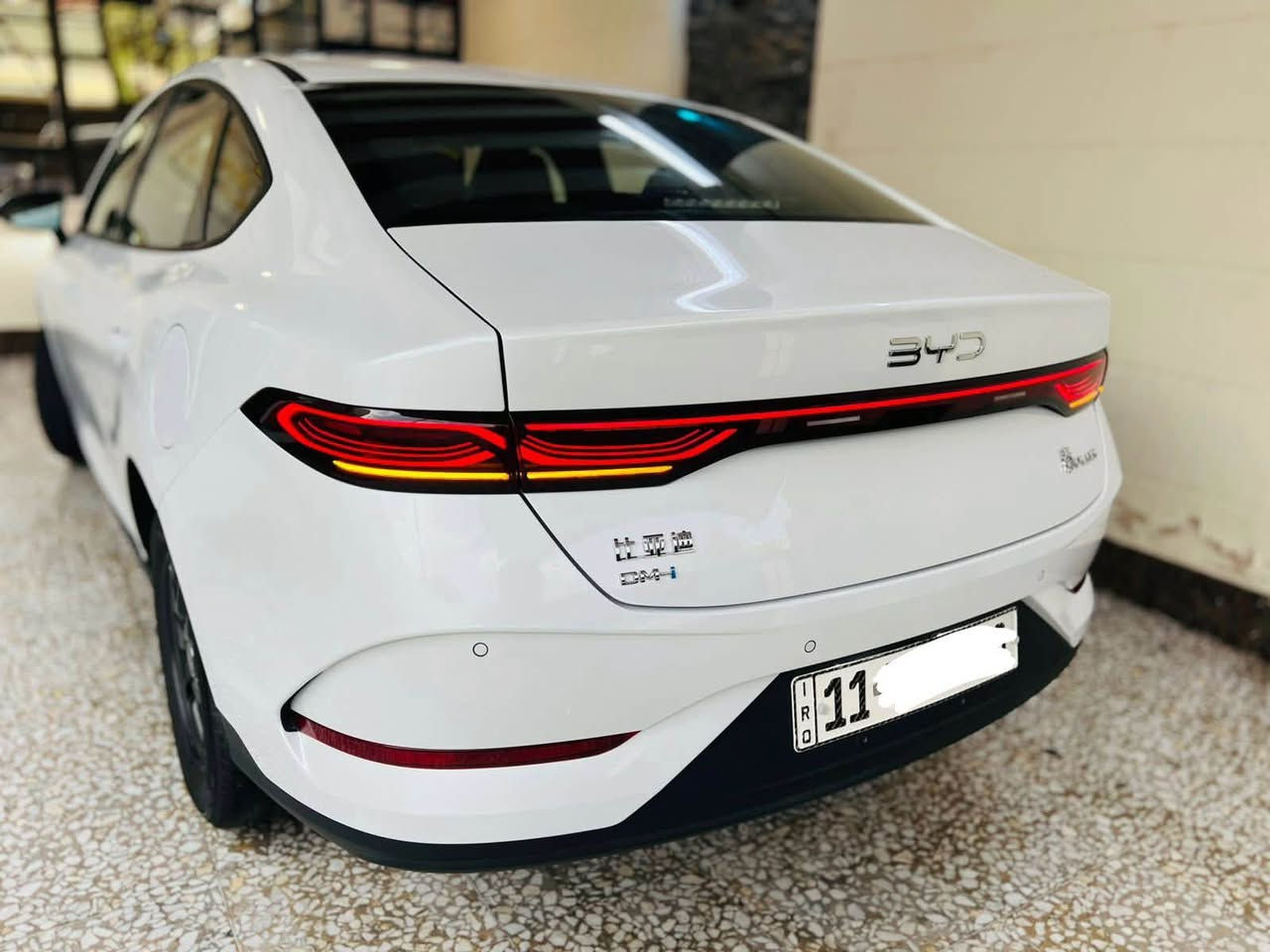 السلام عليكم
البيع كن بلاص المرقم بغداد 
بي واي دي جن بلاص 

( المعرف السعر علق  تم بل تعليق يصلك سعر )

ماشيه 5 الاف الكلي 
رقم بغداد مكانه بغداد

لون ابيض تمشي ٢١٠٠ كيلو هايبرد وبانزين 

منزل تطبيقات ومنزل تحديث 

العده والغراض موجوده  وشاحنه وكلهن موجودات

تفاصيل. اكثر ع رقم
***********
