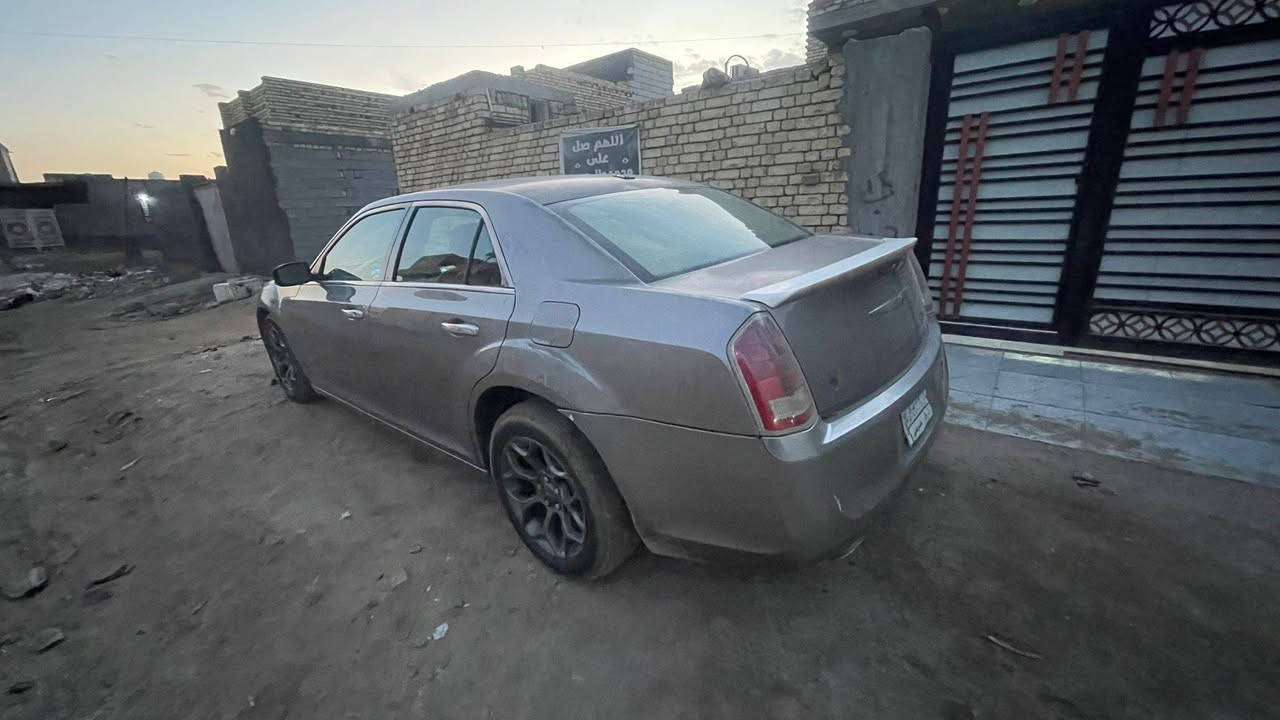 السلام عليكم أوباما موديل 14اصل  بسمي فول مواصفات للأخير عدى البانوراما بدون ايرباك بيها مكانات صبغ بلاتينيوم تفاصيل اكثر اتصل عل رقم ***********
