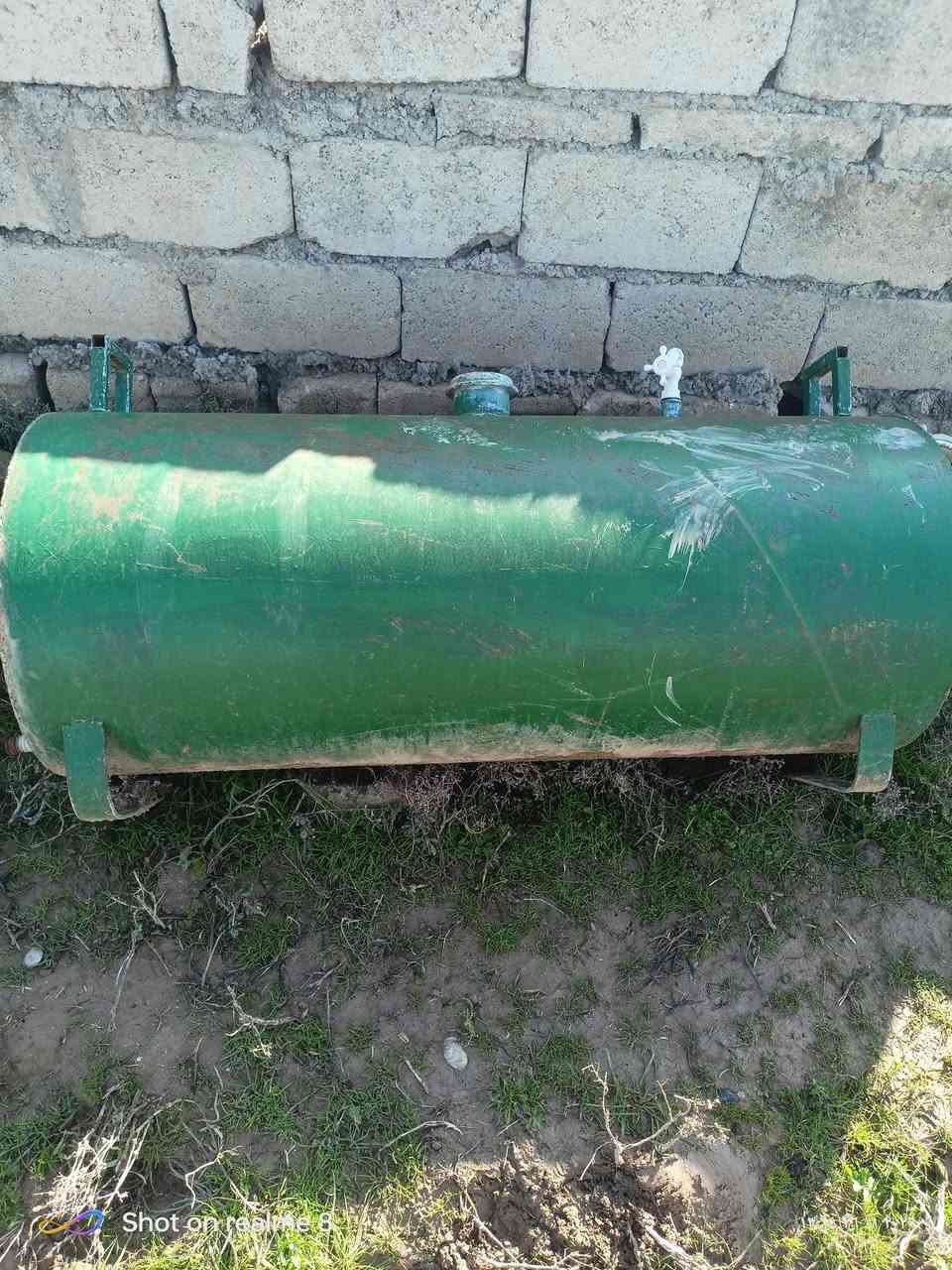 السلام عليكم
مسمده للبيع 
السعه 200لتر
العدد 2
السعر200الف أو بي مجال للطيبين 
الرقم***********
العنوان قضاء الدبس قريه المشروع
